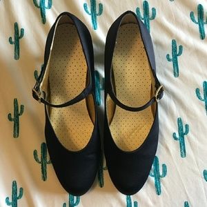 Reposh-Adorable Navy Mary Jane shoes